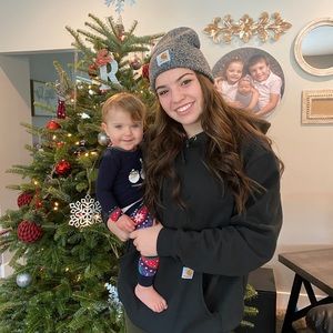 Meet your Posher, Averi